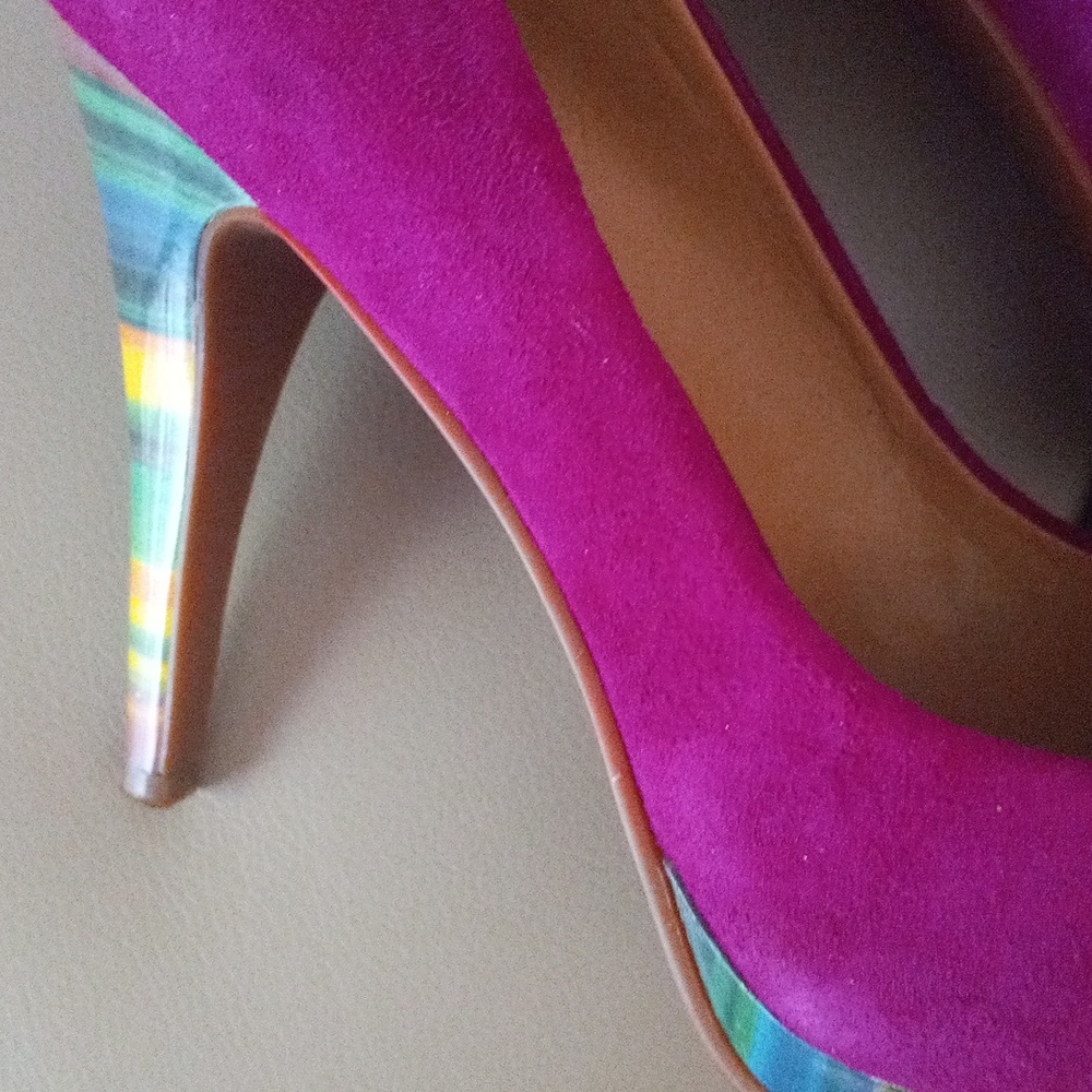 Nine West Rocha Fuchsia Suede Pumps with Multicolor Striped Heel Size 9M - Picture 6 of 17